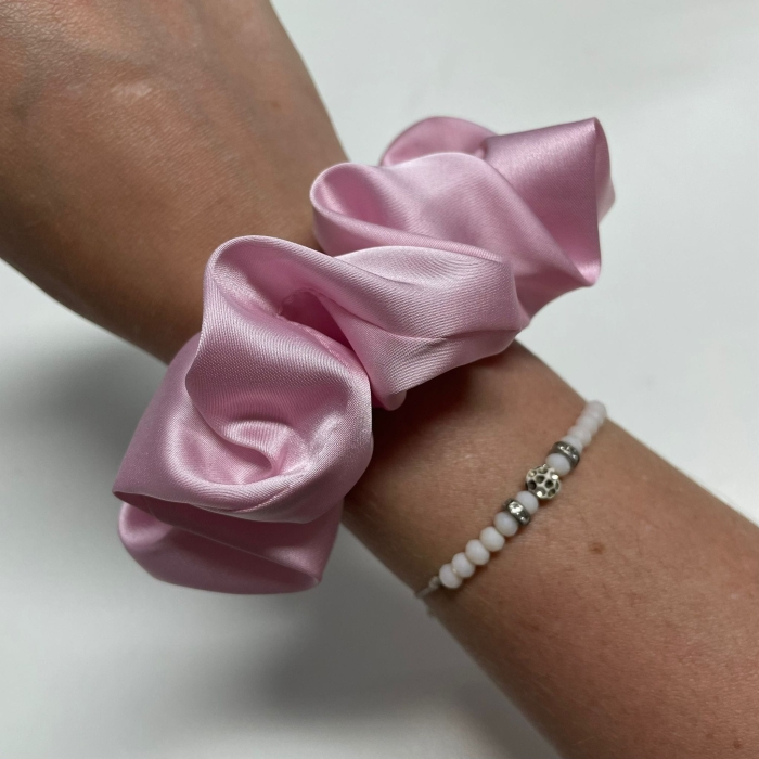 Jedwabna gumka do włosów - scrunchie - gładka różowa  - średnia/duża