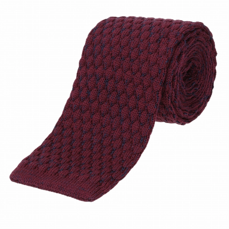 Knit bordowy gładki z fakturą wykonany z wełny i jedwabiu - krawat dzianinowy zakończony na równo