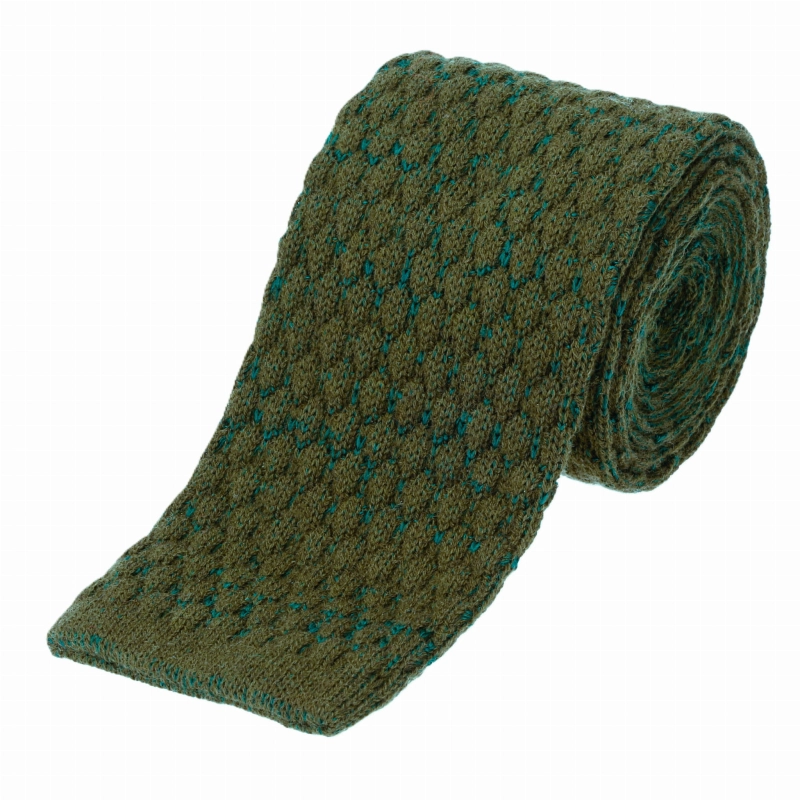 Knit zielony / khaki gładki z fakturą wykonany z wełny i jedwabiu - krawat dzianinowy zakończony na równo