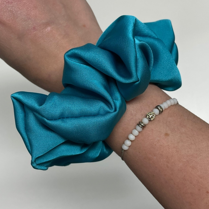 Jedwabna gumka do włosów - scrunchie - gładka turkusowa - średnia/duża